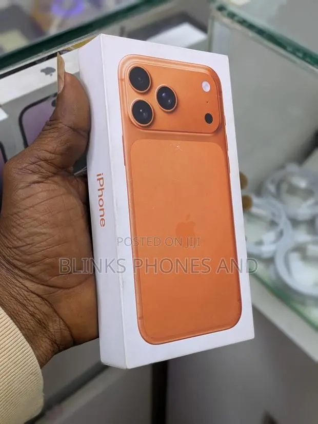 New Apple iPhone 17 Pro Max 512 GB Orange · Photo 1