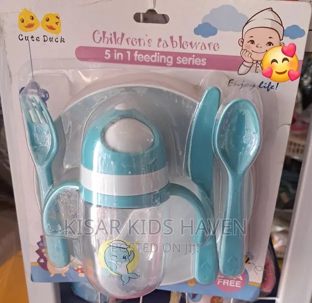 5 Pieces Baby Feeding Set 6months to 3 Years · Photo 1