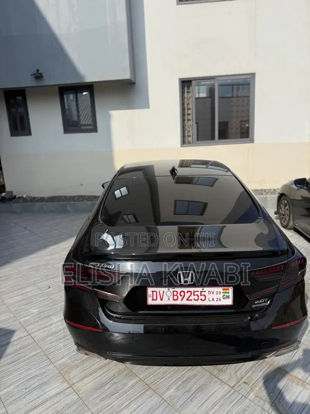 Honda Accord Touring 2.0T 2022 Black · Photo 1