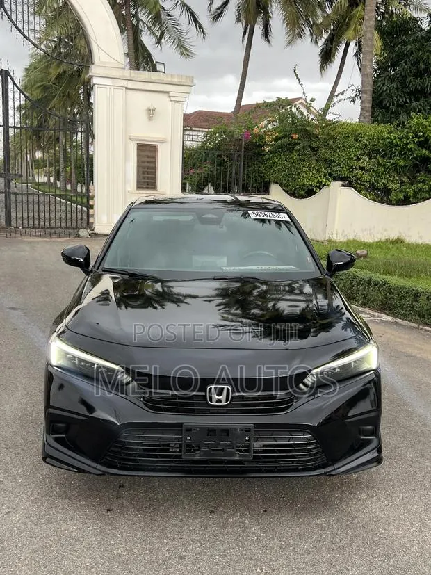 Honda Civic Sport 2022 Black · Photo 1
