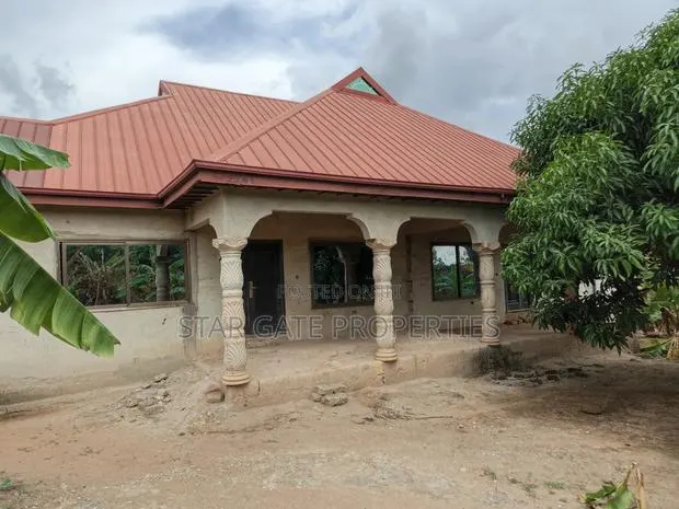 4bdrm House in Afrancho New Site., Kumasi Metropolitan for sale · Photo 1