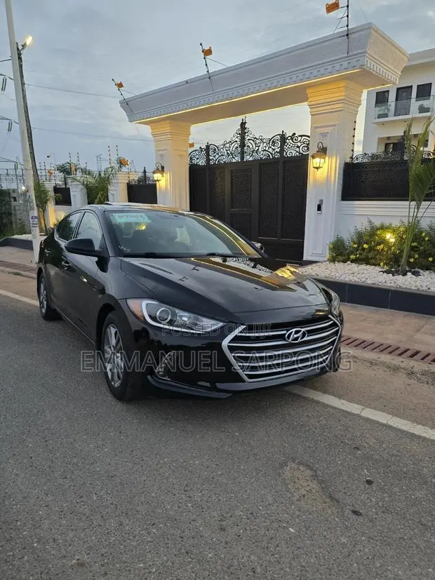 Hyundai Elantra 2017 Black · Photo 3