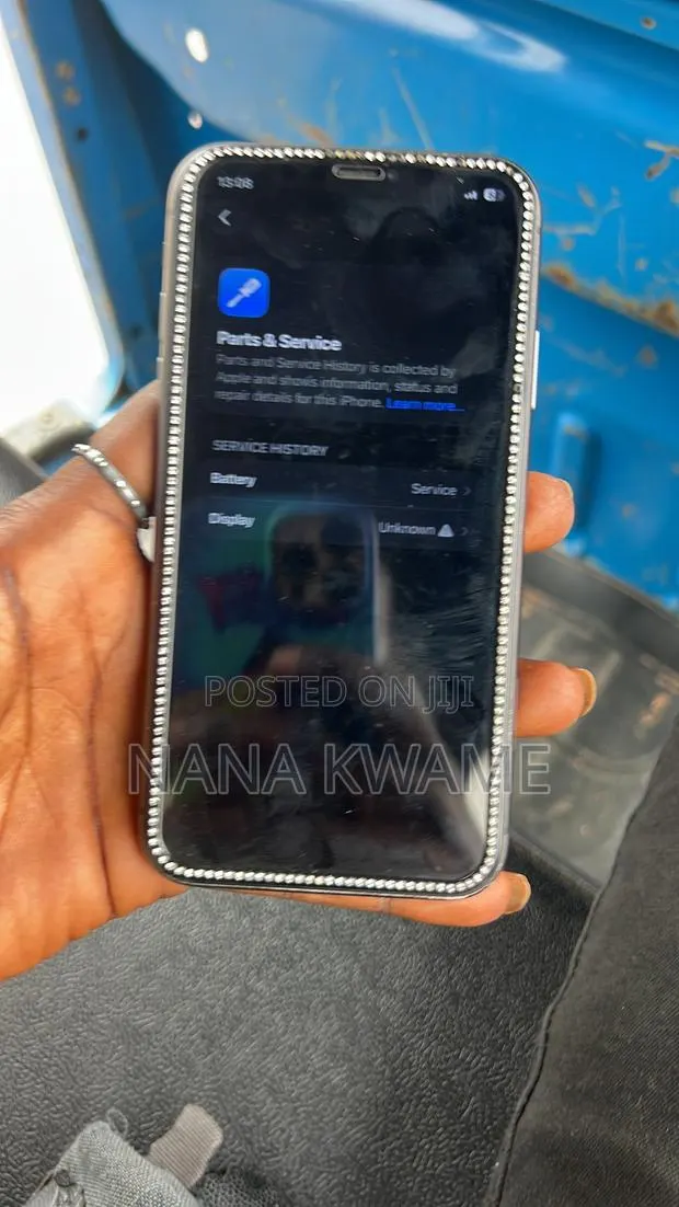 Apple iPhone 11 128 GB Black · Photo 1