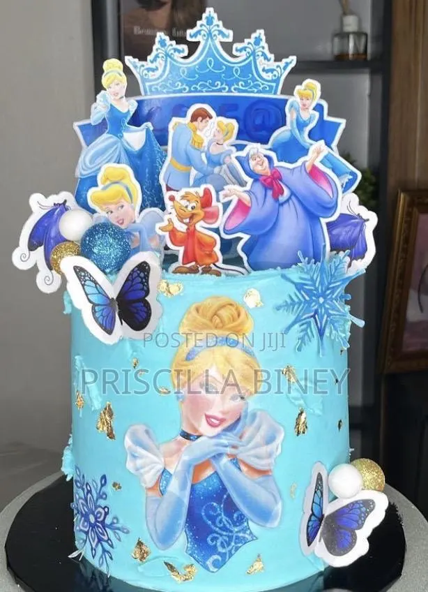 Girly Character Cake · Photo 1