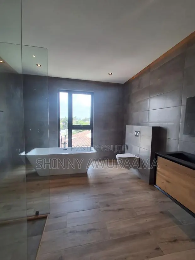 4bdrm House in Dzorwulu for sale · Photo 5
