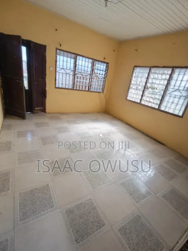 2bdrm Apartment in Dansoman for rent · Photo 1
