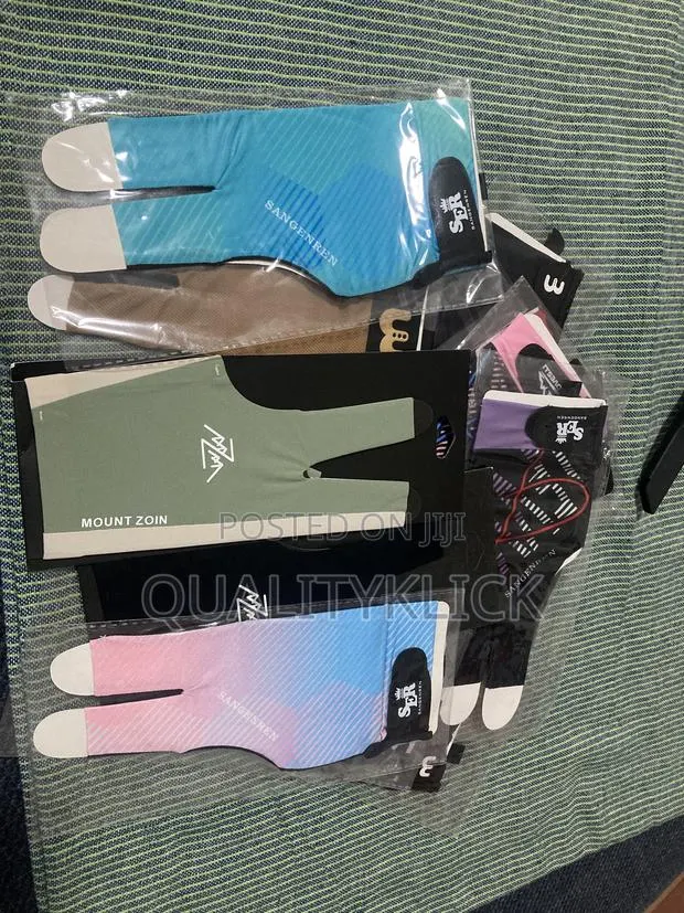 Snooker Gloves · Photo 1