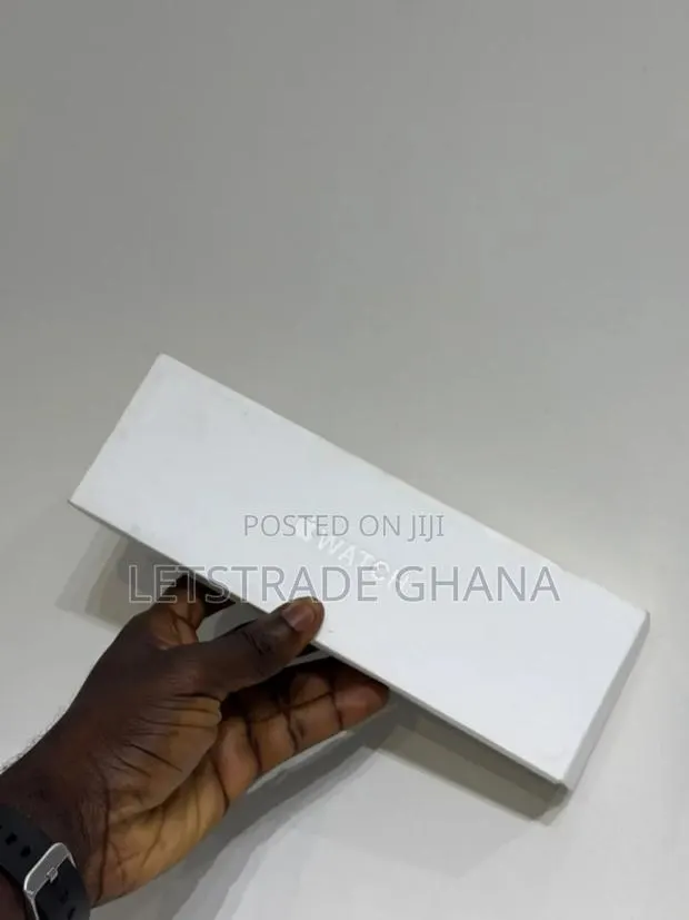 Apple Watch Series 11 46mm GPS Only · Photo 1