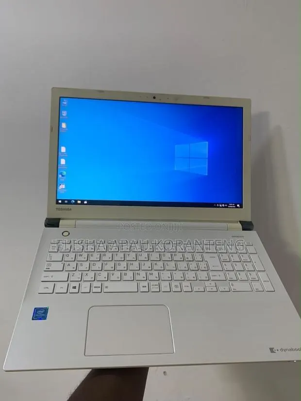 Laptop Toshiba Dynabook A40-J 4GB Intel Core i5 HDD 140GB · Photo 1