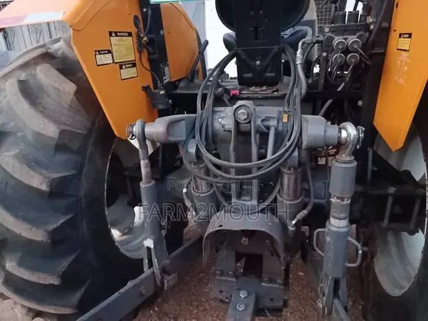 VALTRA A750 With All Implements · Photo 3