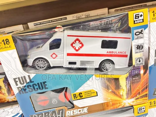 Ambulance Remote Controlled Toy Car · Photo 1