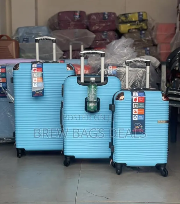 Premium Quality Ak 3set Traveling Bag With Bottle Holder · Photo 1