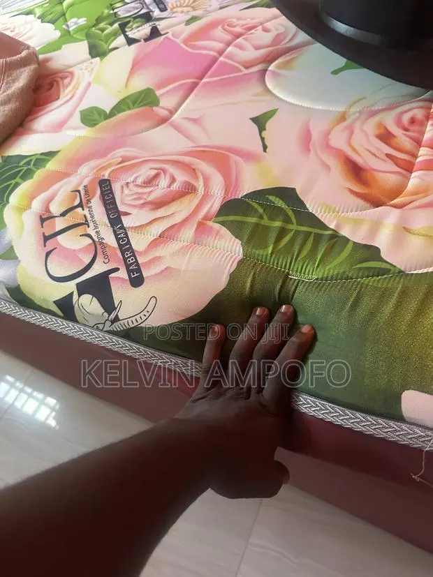 King Size Complete Bed · Photo 1