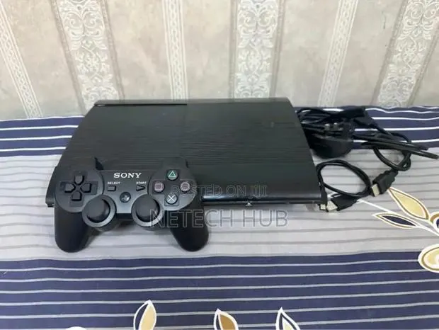 Play Station 3 Super Slim · Photo 1