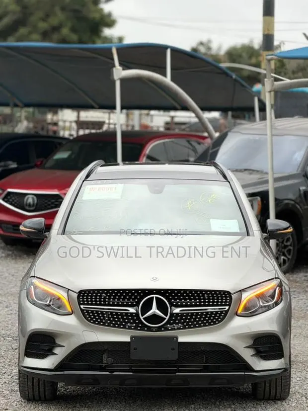 Mercedes-Benz GLC-Class 2019 Silver · Photo 1