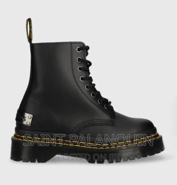 Dr Martens Quality Boot · Photo 1