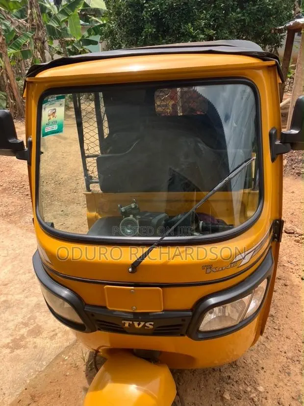 TVS King Deluxe Plus iTouch Start 2025 Yellow · Photo 1
