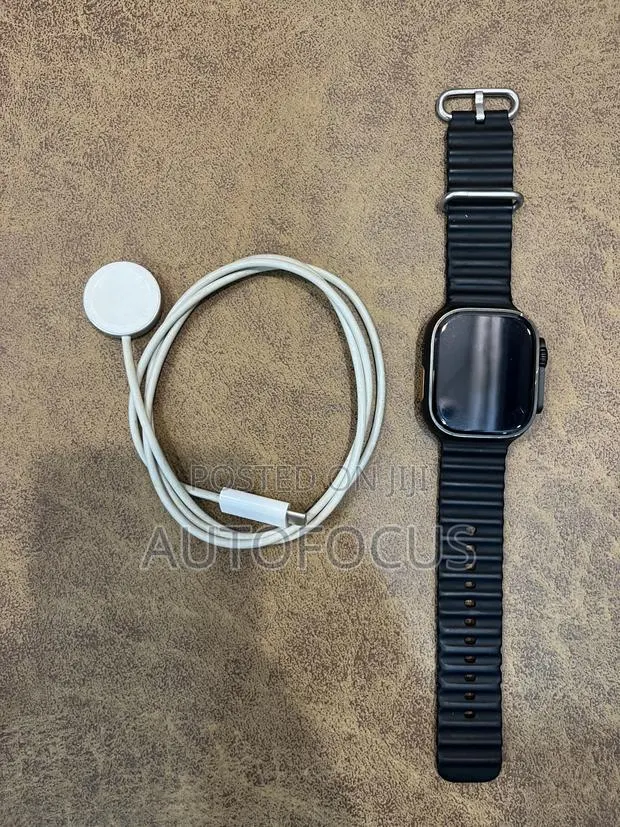 Apple Watch Ultra 2 49mm · Photo 1