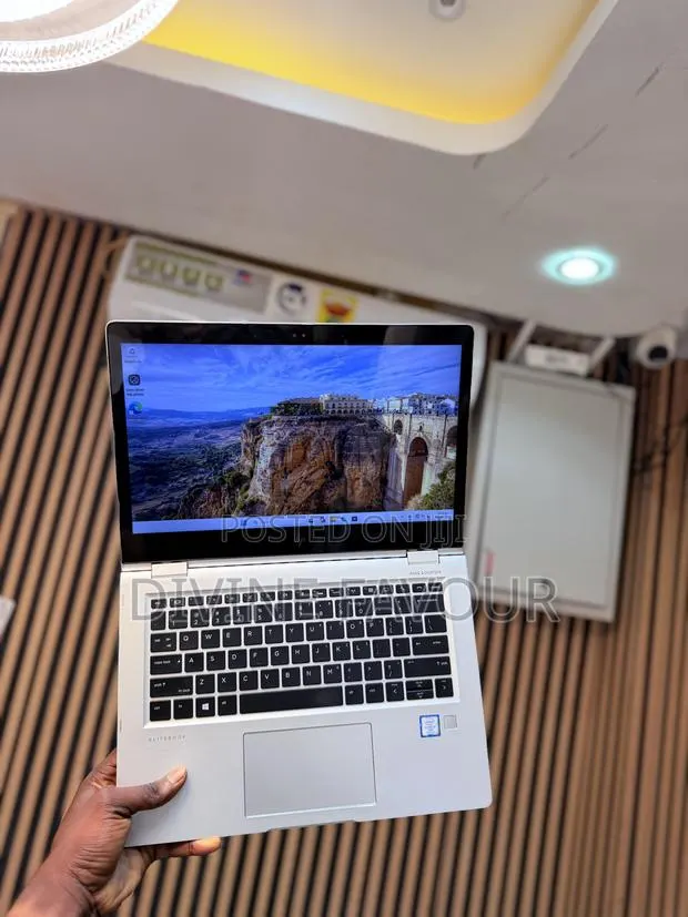 Laptop HP EliteBook X360 1030 G2 16GB Intel Core i7 SSD 512GB · Photo 1