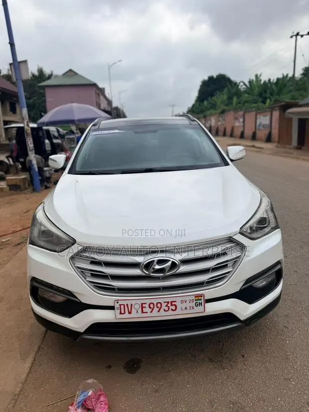 Hyundai Santa Fe Limited AWD 2017 White · Photo 1