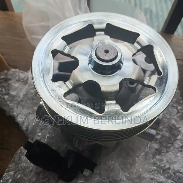 Honda Accord 2007 to 2012 Power Steering Motor · Photo 1