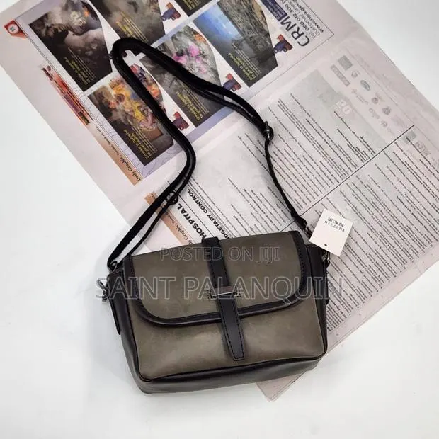 Side Bag Available · Photo 1
