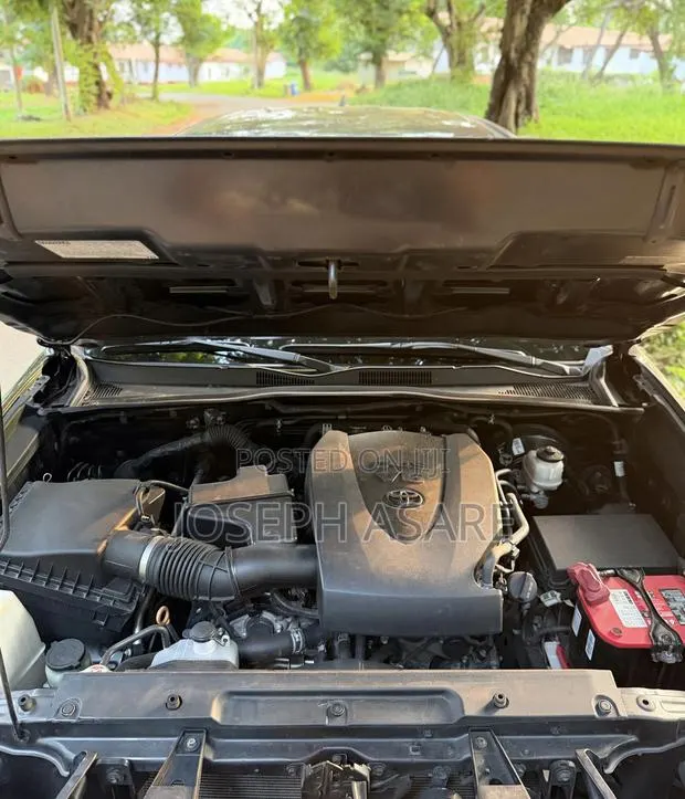 Toyota Tacoma 2019 · Photo 1