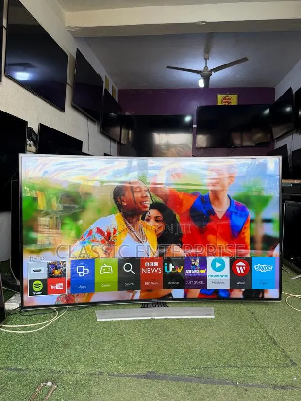 Samsung Smart 65 Inches Curve Uhd 4k Digital Satellite TV · Photo 1