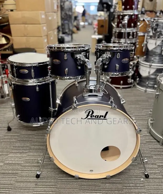 Pearl Decade Drumset · Photo 1