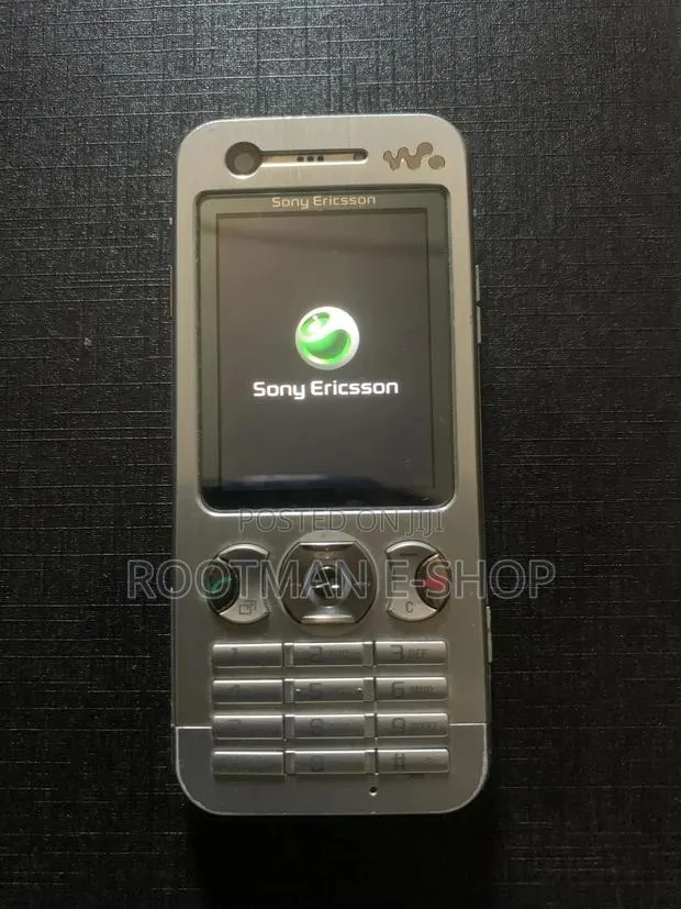 Sony Ericsson W890 Silver