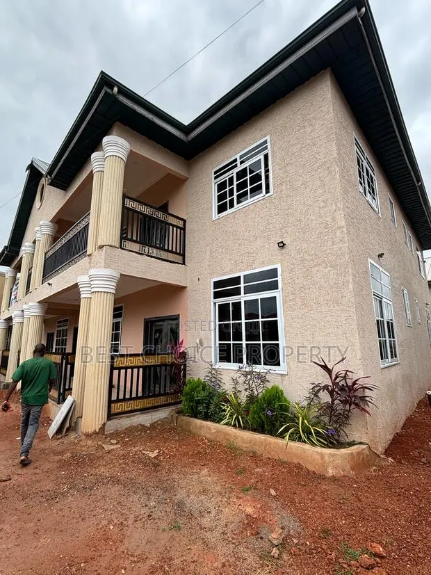 3bdrm Apartment in Chicken Man Pizza, Frafraha for rent · Photo 1