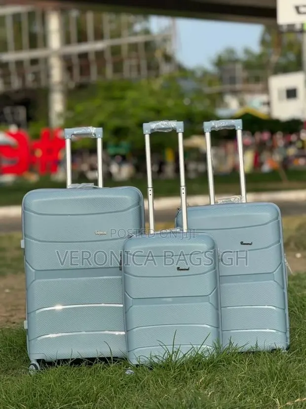Three in One Unbreakable Trolley Travelling Bag · Photo 1