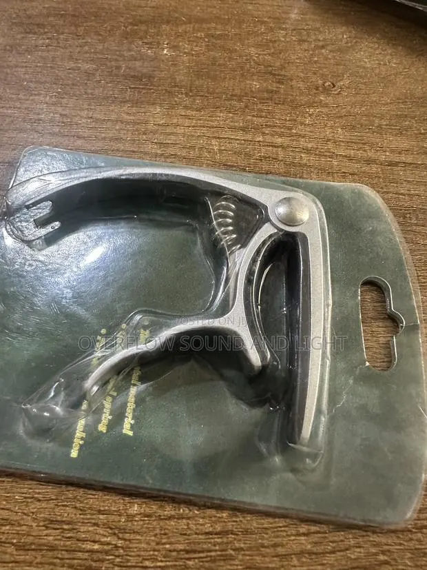 Guitar Capo · Photo 1