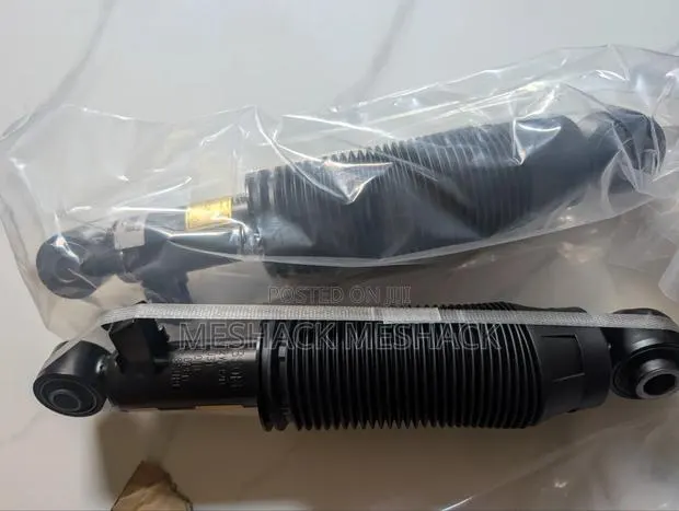 Hyundai Santa Fe Back Shock And · Photo 1