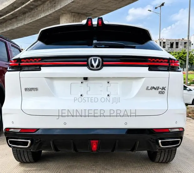 Changan UNI-K 1.5 Hybrid FWD 2023 White · Photo 1