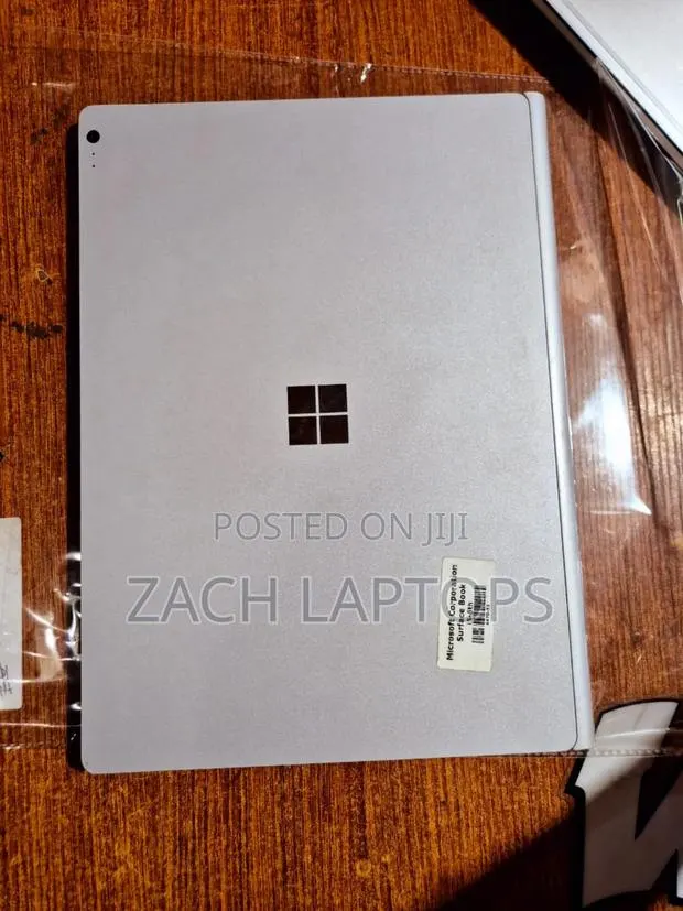 Laptop Microsoft Surface Book 8GB Intel Core I5 SSD 128GB · Photo 1