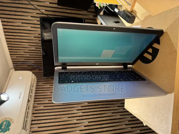 Laptop HP ProBook 450 G3 8GB Intel Core i3 SSD 128GB · Photo 1