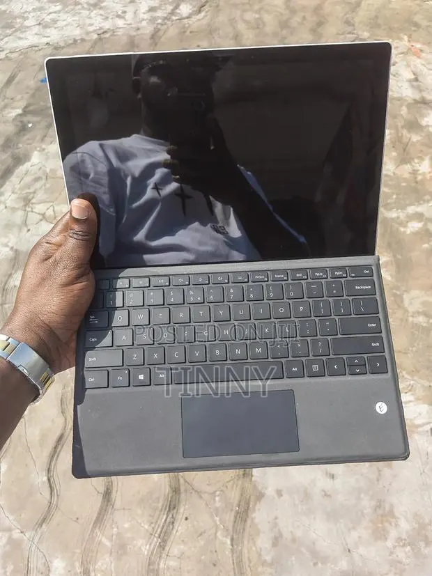 Laptop Microsoft Surface Pro 4 · Photo 1