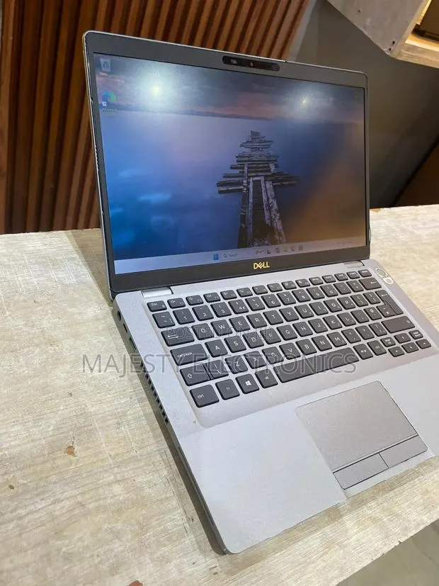 New Laptop Dell Latitude 5410 8GB Intel Core i5 SSD 256GB · Photo 1