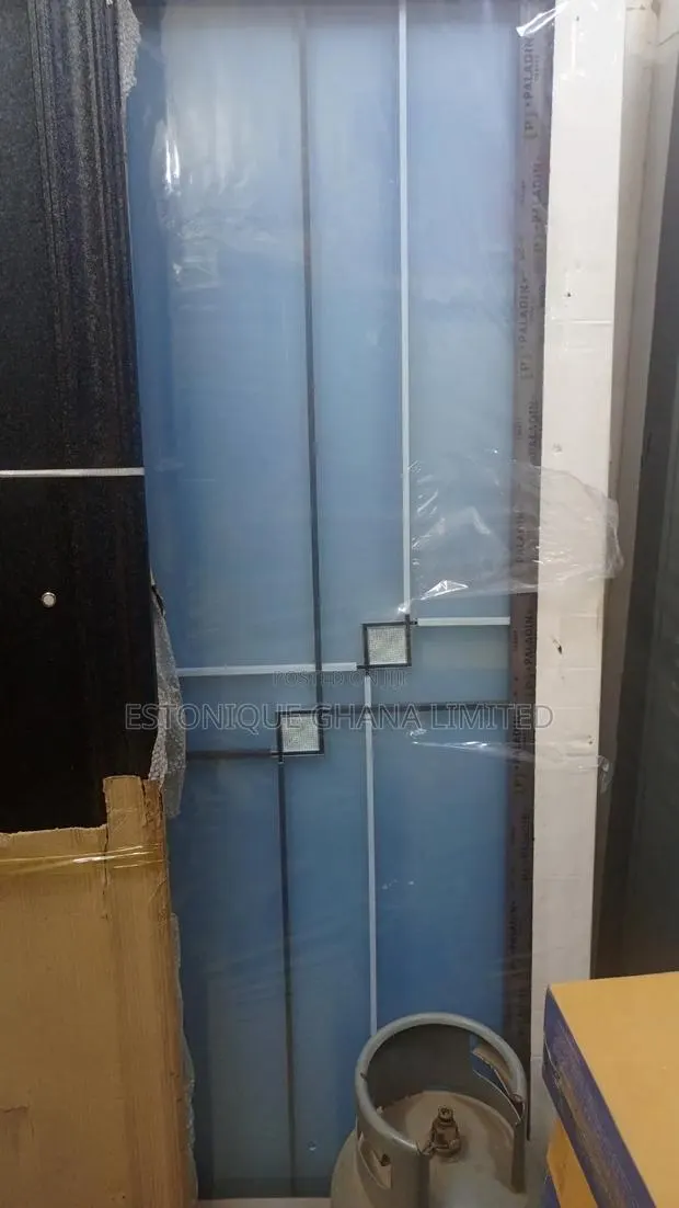 Glass Doors · Photo 1