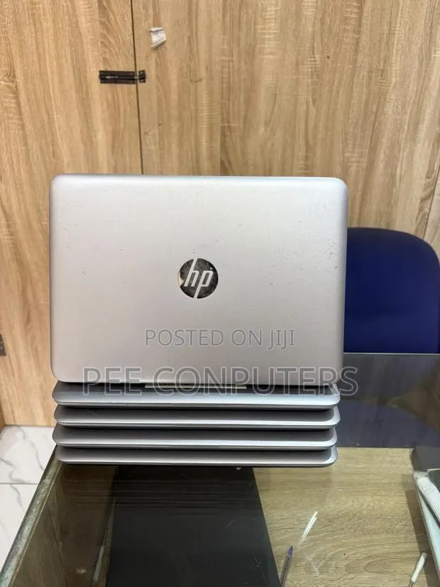 Laptop HP EliteBook 820 G3 8GB Intel Core i5 SSD 256GB · Photo 1