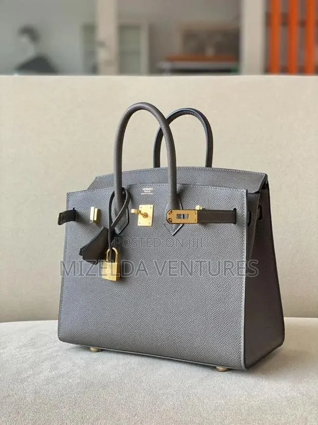 Hermes Handbag · Photo 1