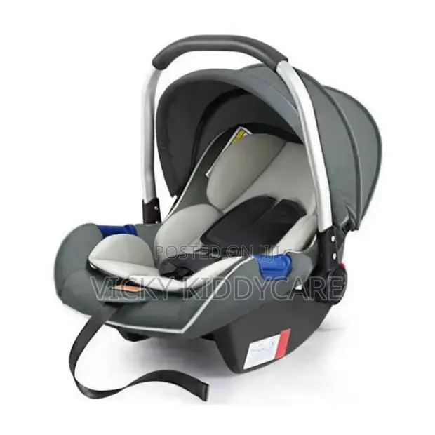 Car Seat Carrier · Photo 2