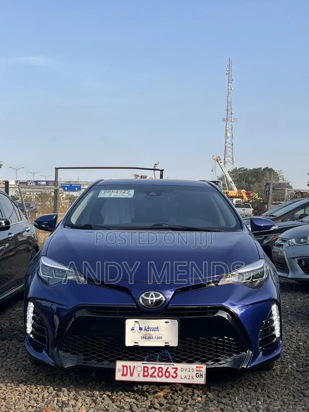 Toyota Corolla XSE 4dr Sedan (1.8L 4cyl CVT) 2017 Blue · Photo 1