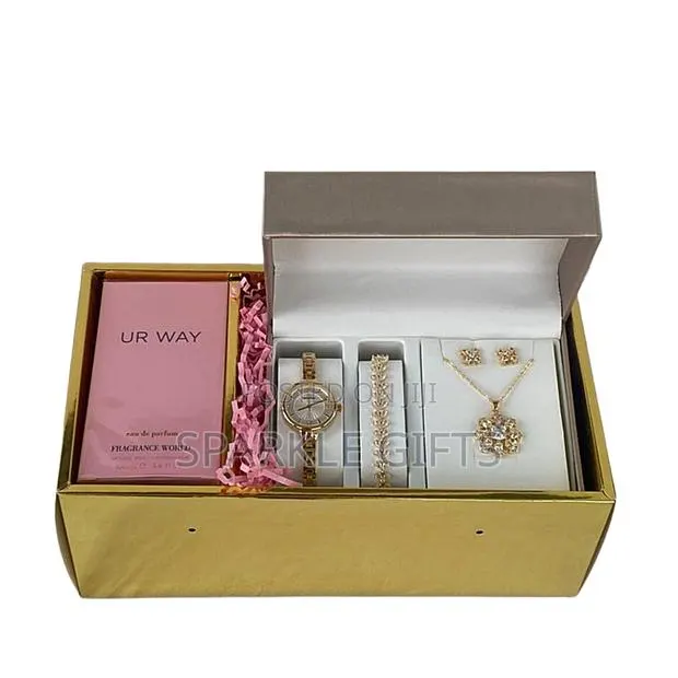 Chic Meets Elegance With This Perfect Pay for Valentine · Photo 1