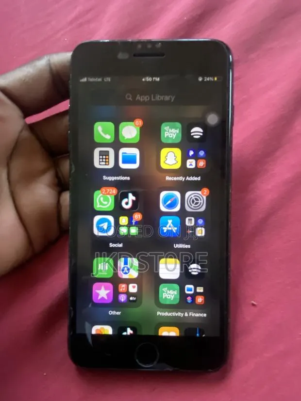 Apple iPhone 7 Plus 32 GB Black · Photo 1