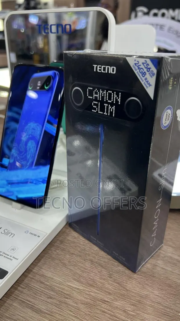 New Tecno Camon Slim 256 GB Blue · Photo 1