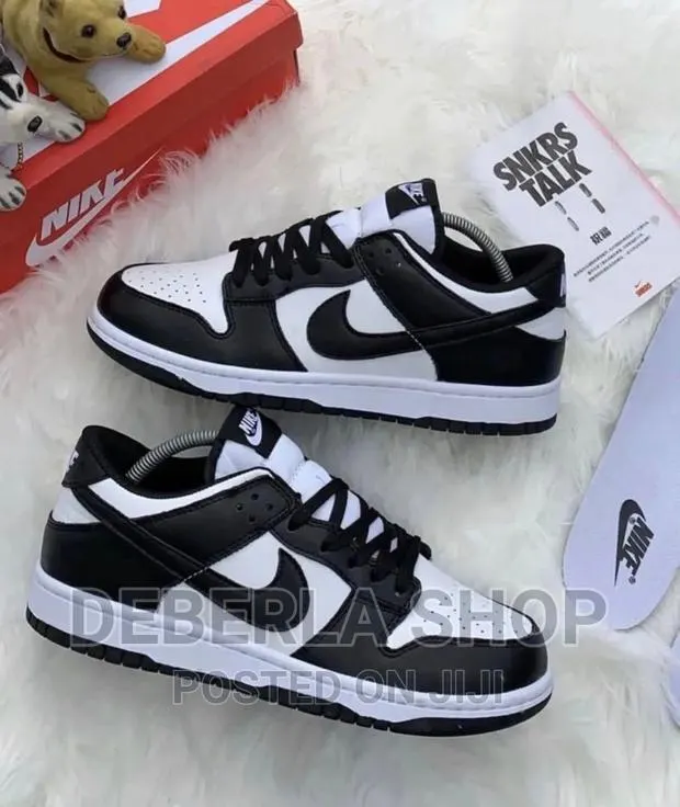 Jordan 1 Low Dunk Retro · Photo 1