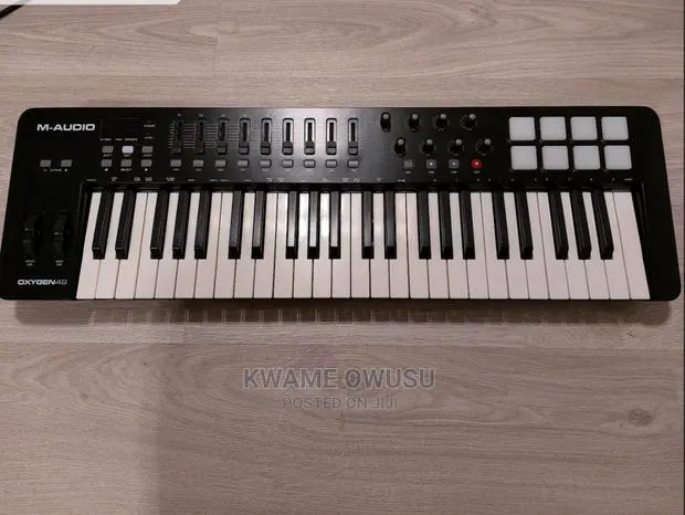 M Audio Oxygen 49 Midi Keyboard · Photo 1
