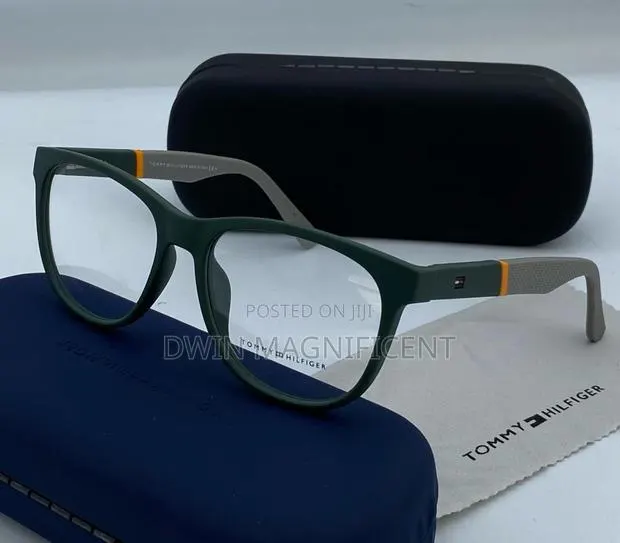 Authentic Tommy Hilfiger Frame Glasses · Photo 1